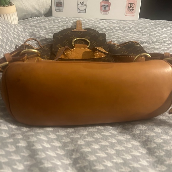 Authentic Louis Vuitton Montsouris Monogram Backpack MM - Picture 3 of 16